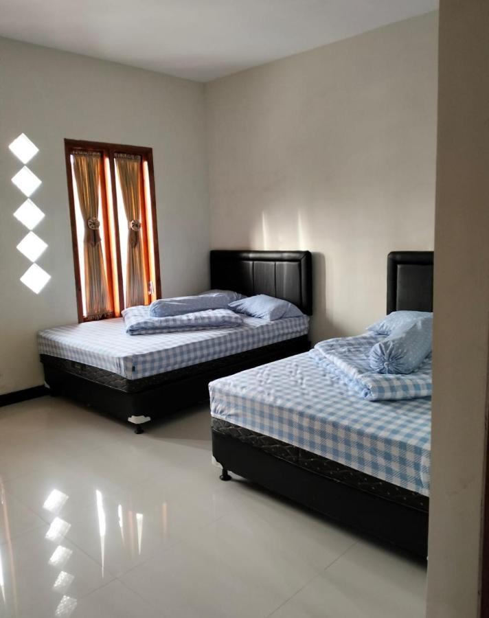 Bromo Seruni Astungkara Homestay Проболинго Екстериор снимка